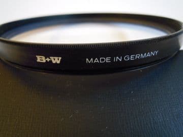 B&W 105MM HAZE 010 FILTER 1X IN TAMRON CASE