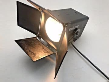 Bowen’s Bolite complete with barn door attached