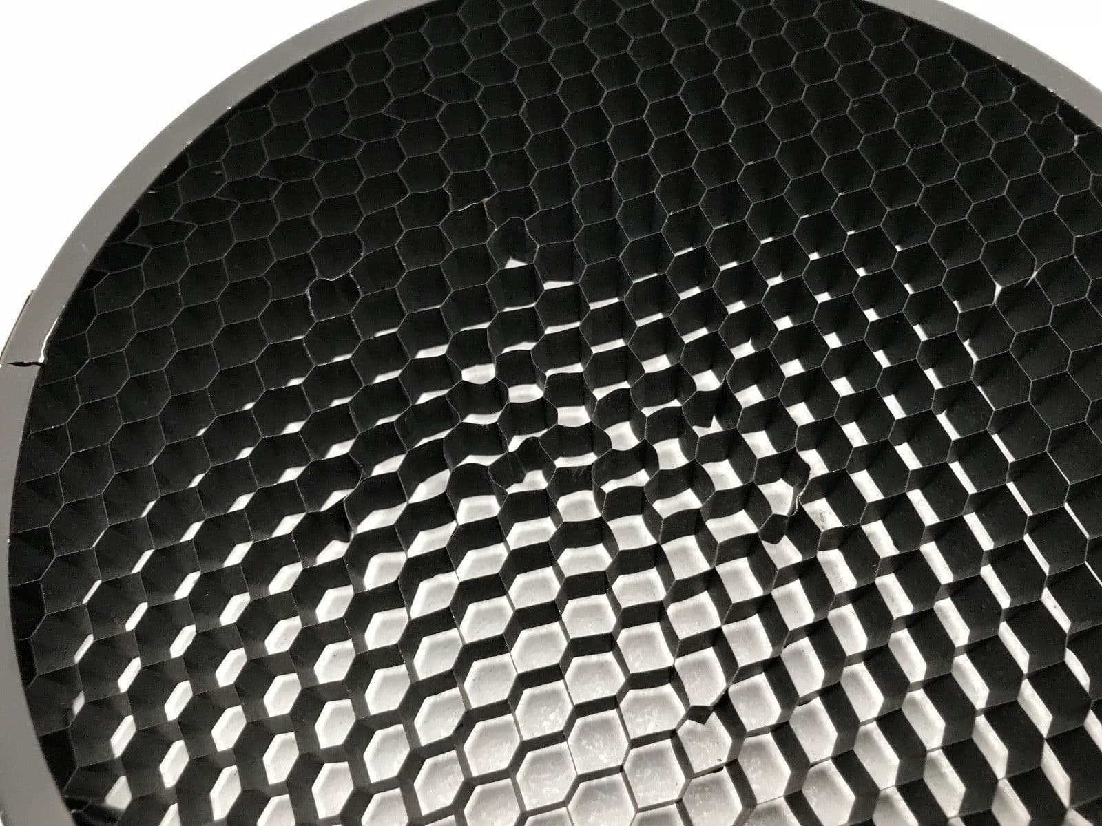 Bowen s grid disc diffuser