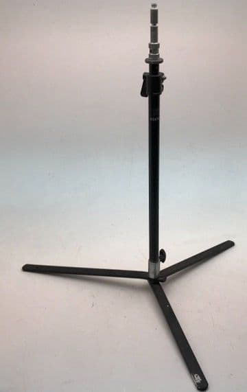 Broncolor tripod floor stand with 2 section extending column fitted with Bron Pu
