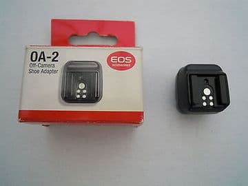 CANON EOS OA-2 OFF CAMERA SHOE ADAPTER