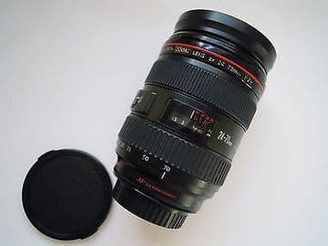 Canon Zoom EF 24-70mm F2.8L Macro lens