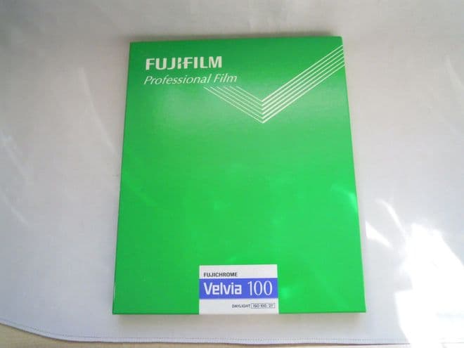 FUJIFILM FUJICHROME VELVIA 100 DAYLIGHT  8X10IN 10 SHEETS