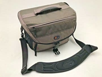 Lowepro Nova 190 AW Camera shoulder bag