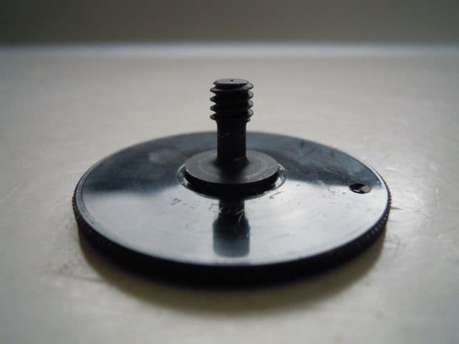 METZ CAMERA BRACKET LOCKING SCREW