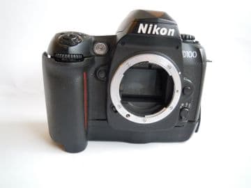 Nikon D D100 6.1 MP Digital SLR Camera - Black (Body only)