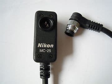 NIKON MC-25 CONNECTING CABLE
