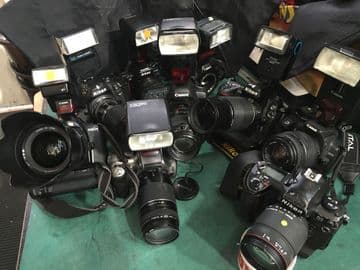 NIKON PAPARAZZI KIT WITH LENS AND FLASH