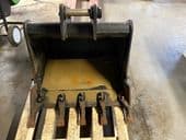 USED Rhinox 30"/750mm Digging Bucket - for Kubota U50-3 (5A30-T-PN)