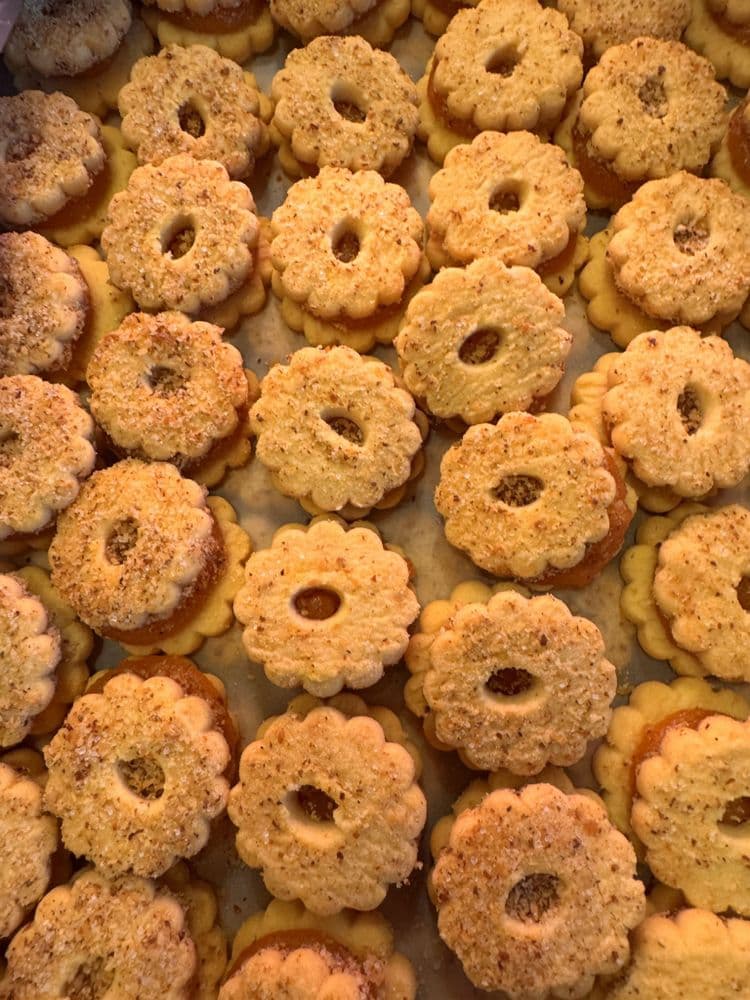 Diós Linzer karika sárgabarack lekvárral 200g