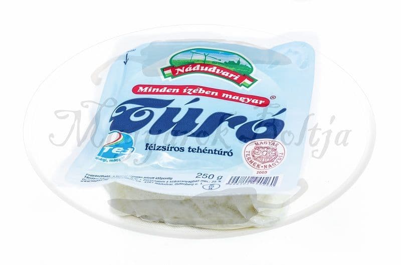 Nádudvári félzsirós tehéntúró 250g