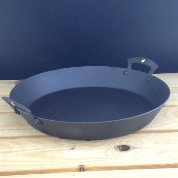 12" (30.5cm) Netherton Foundry Prospector Pan Iron Glamping Pan
