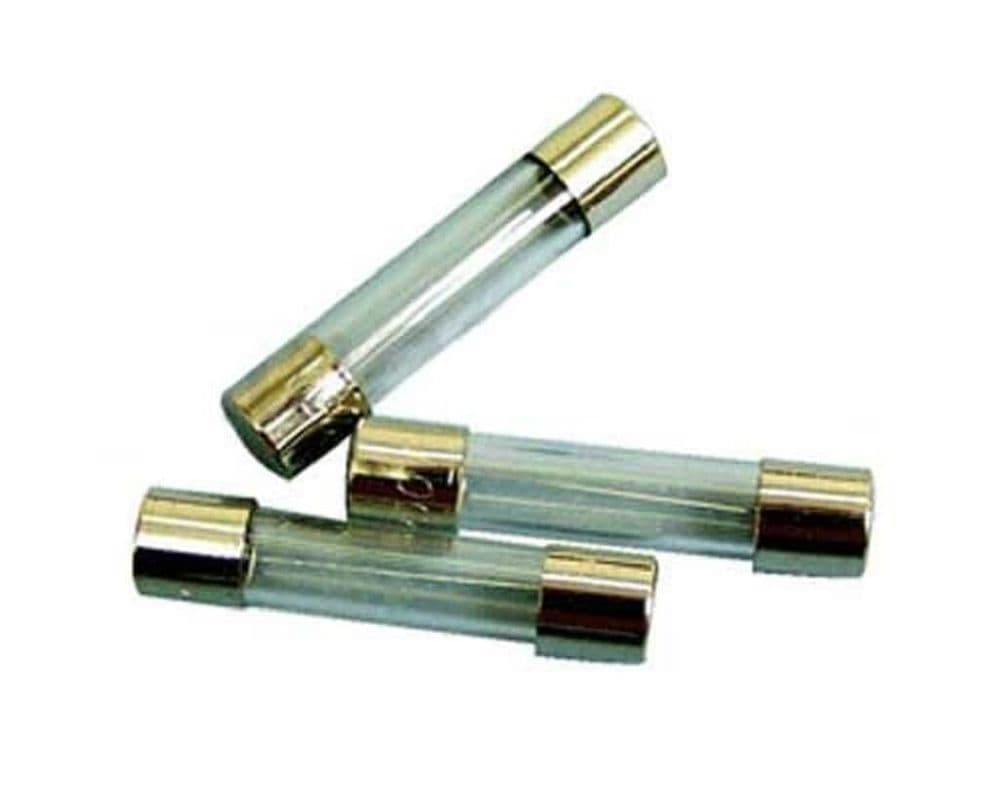 W4 32mm 15amp Glass Fuse x 3