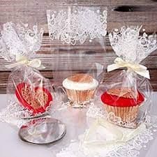 Culpitt Ivory Hearts Design Cupcake Bags & Cream Ribbon Ties: with Round Silver Bases (pack of 12)