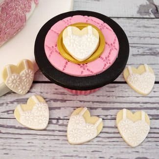 PME Sugar Decorations: Bride (pack of 6)