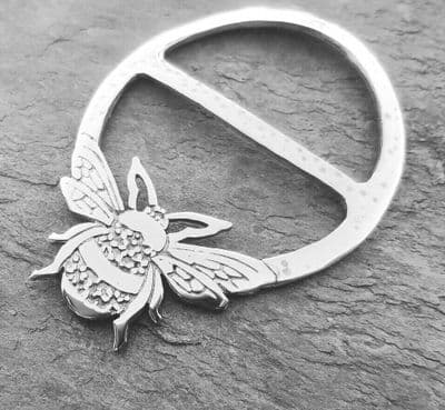 Bumble Bee Polished Pewter Scarf Sash Plaid Ring