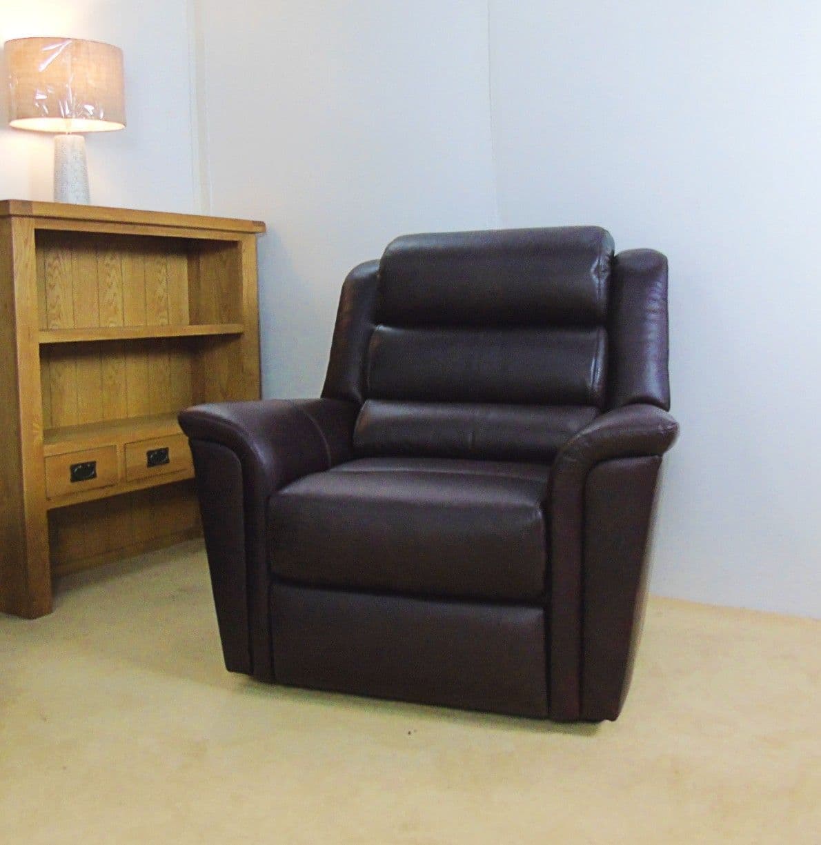 Parker knoll leather discount armchair