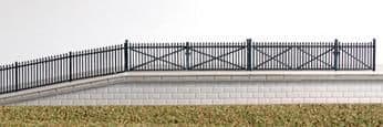 246 GWR Spear Fencing, Black, Ramps & Gates