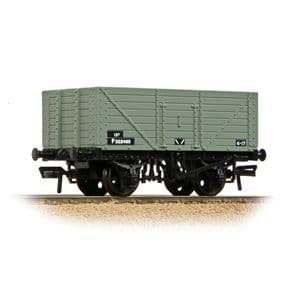 37-158D 8 Plank Fixed End Wagon BR Grey (Early)