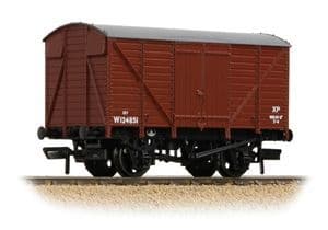 37-732 GWR 12T Vent Van BR Bauxite