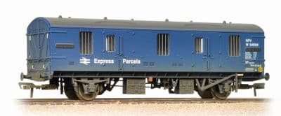 39-552Z Exclusive BR Mk1 CCT 4 Whl Van BR Blue Express Parcels Weathered