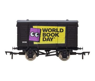 4F-011-178 World book  day vent van