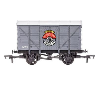 4F-012-075 Ventilated Van Titanic Brewery Atlantic Red