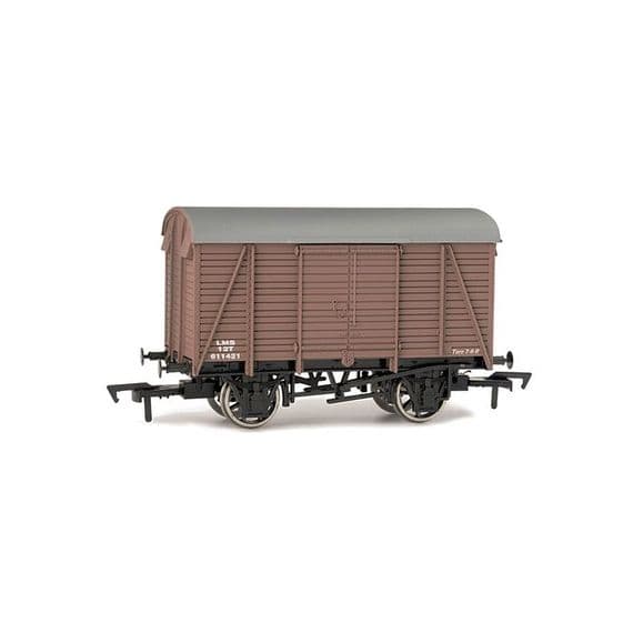 4F-021-003 Box Van LMS 611421