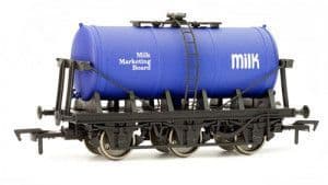 4F-031-005 6 Wheel Milk Tank MMB