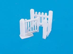5023 Kissing Gates