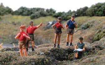 5122 Hikers