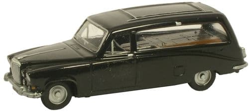 76DS002  Daimler DS420 Hearse Black