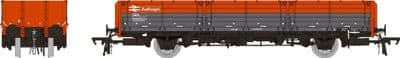915011 OAA Railfreight 100081