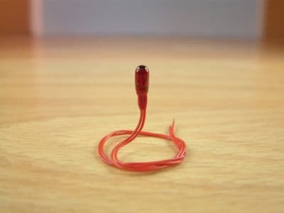 A25031 10 x Red Grain of Wheat Small Bulbs