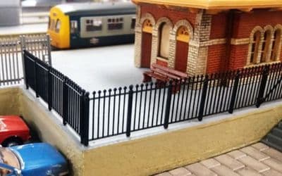 GM429 Mortimer GWR Spear Station Fencing