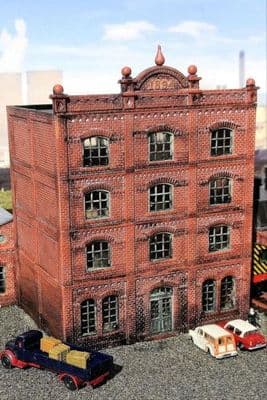 GMKD1006 Brewery Main building kit