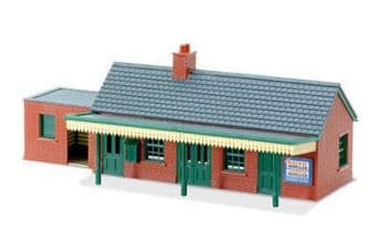 LK12 Country Station Building, brick type