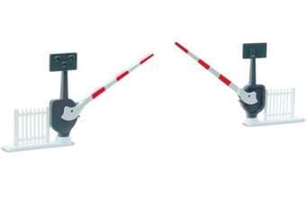 LK51 Level Crossing Barriers (2) with Fencing