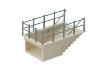 LK7 Subway Staircases