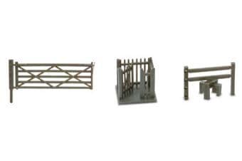 NB46 3 Field Gates, 3 Stiles and 1 Wicket Gate