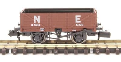 NR5001E 9ft 5 plank open wagon, NE, brown