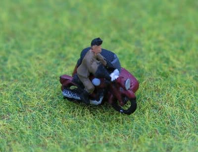 PDX76 PD Marsh N Gauge Painted 1950's Motorbike, Sidecar & Rider