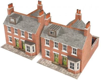 PN103 TERRACE HOUSES IN RED BRICK
