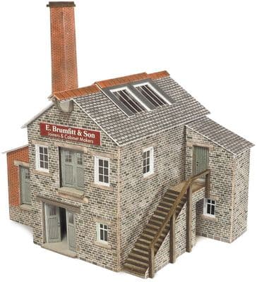 PN186  RAMSHACKLE WORKSHOP