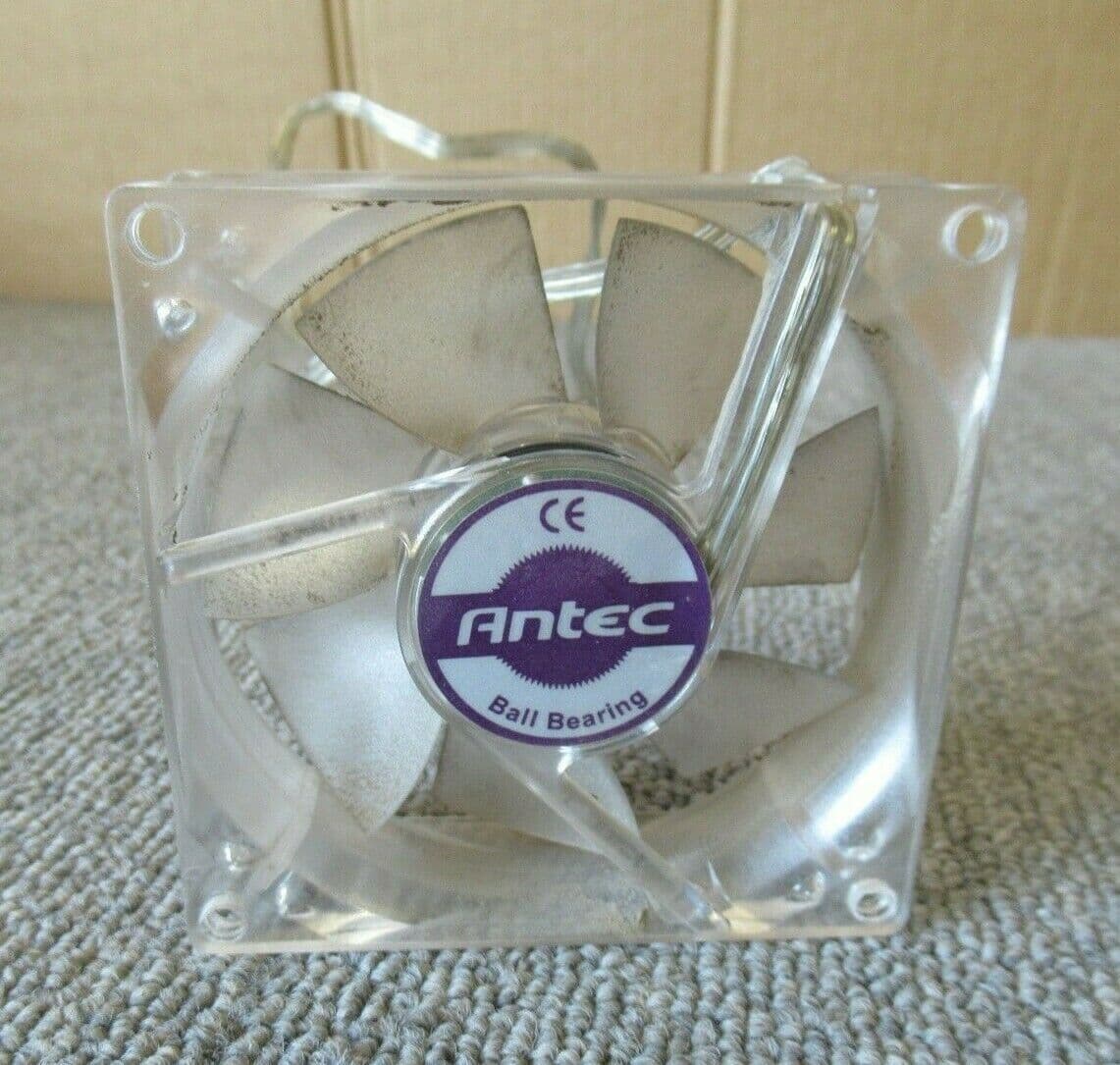 2 x Antec 0761345750011 PRO 80mm 3Pin plug Double Ball Bearing Clear