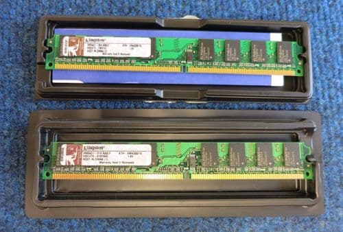 2 x Kingston KTH-XW4300/1G 1GB 240-Pin DDR2 SDRAM DDR2-667 PC2-5300 Memory