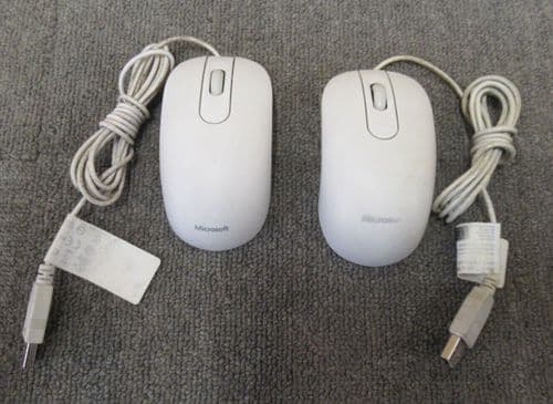 2 x Microsoft 1405 X821422 White Optical USB Wired 3-Button Scroll Wheel Mouse