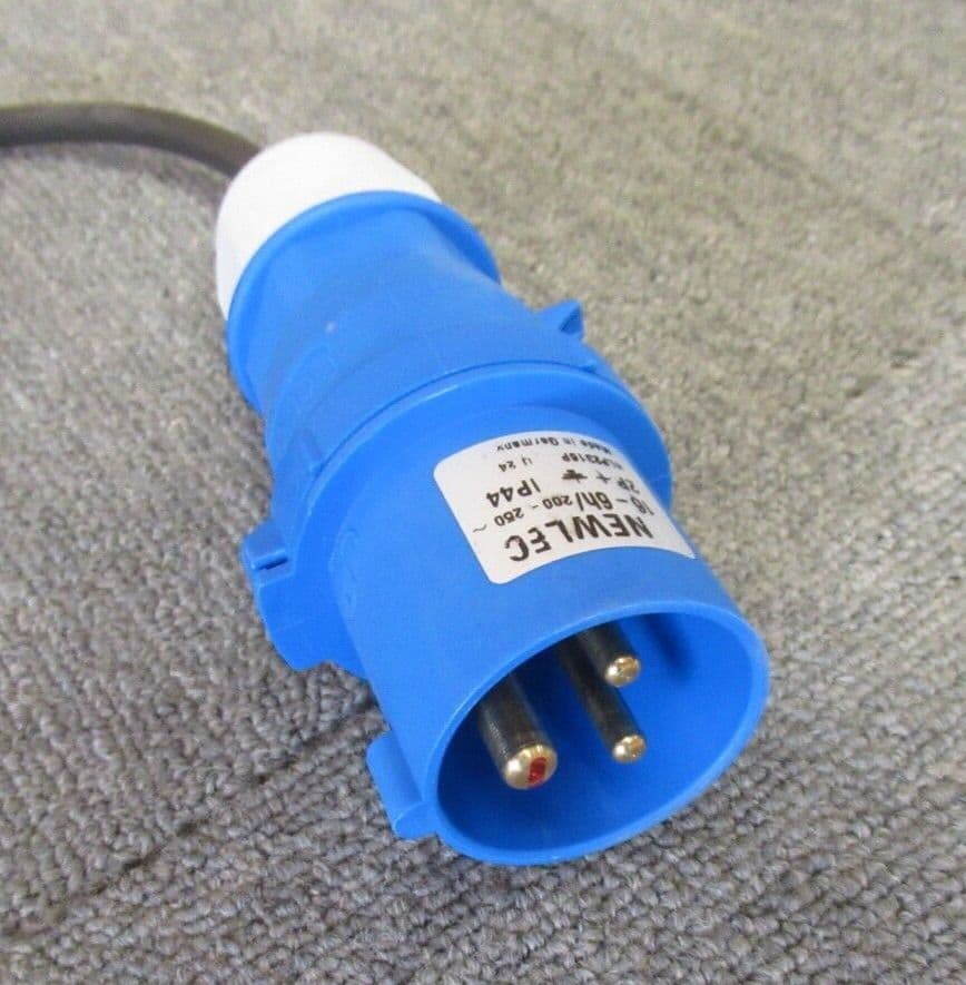 4 5M IEC C13 Female To IP44 16A Newlec Commando Blue Plug Male Power ...