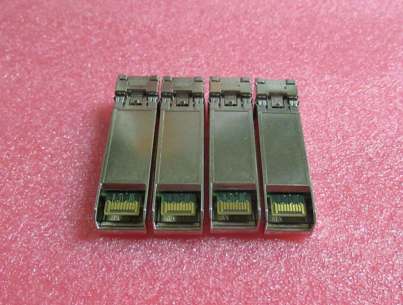 4x Finisar FTLF8528P3BCVQL 8Gb 850NM Fiber Channel SW SFP Optical