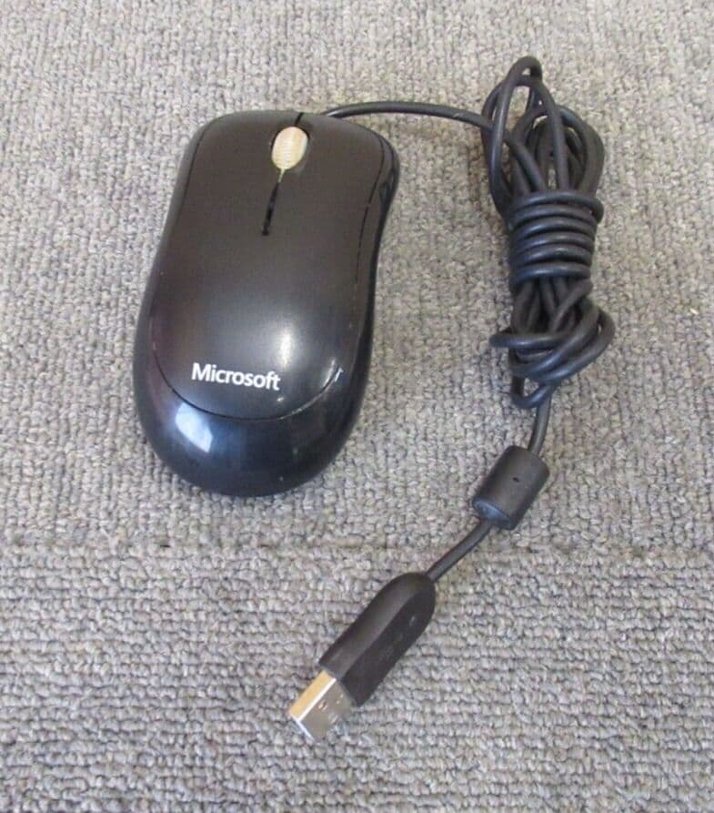 7 x Microsoft 1113 X821908-014 Black USB Wired 3-Button